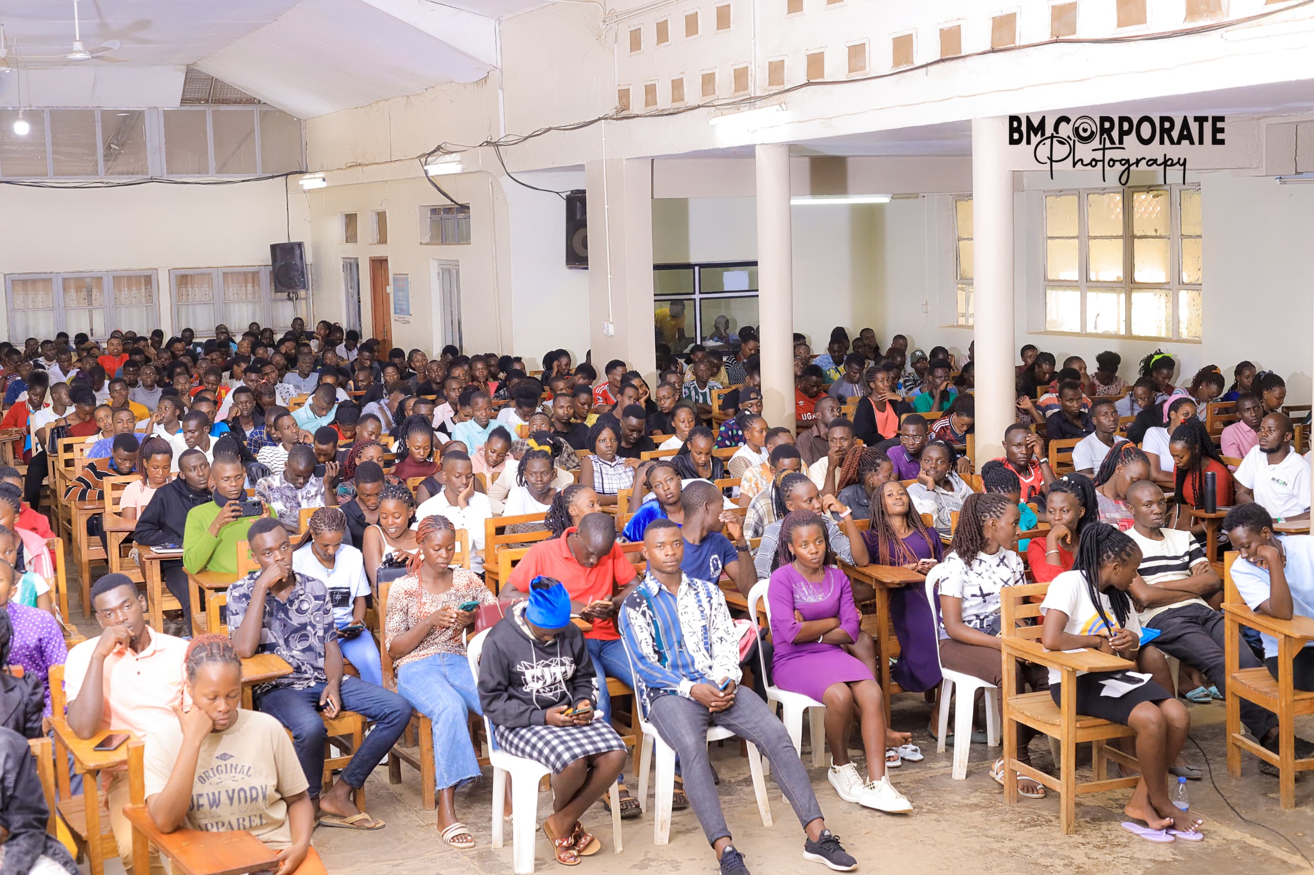 FRESHERS WHEN THE 20TH GUILD GORVERNMENT WAS ORIENTING THEM