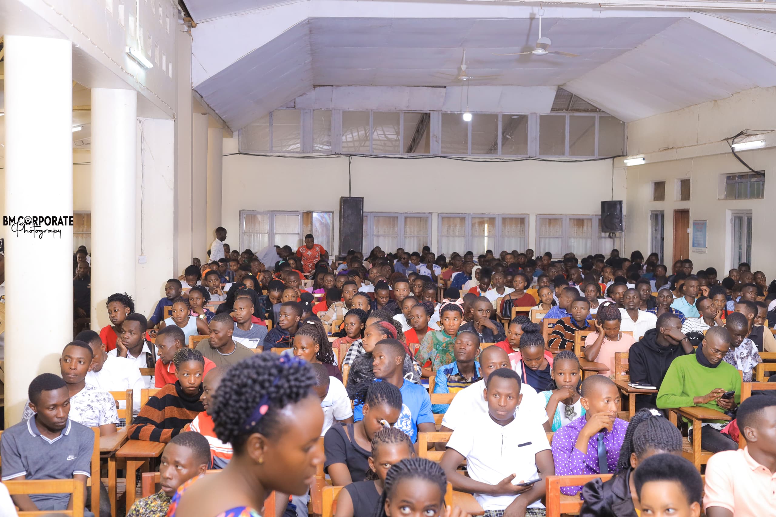 FRESHERS WHEN THE 20TH GUILD GORVERNMENT WAS ORIENTING THEM